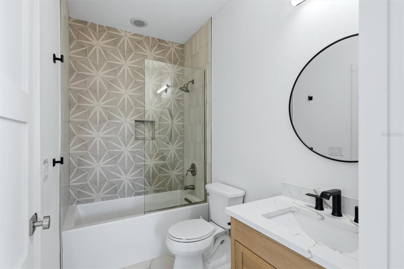 ARBOR LAKES ON PALMER RANCH - Residential