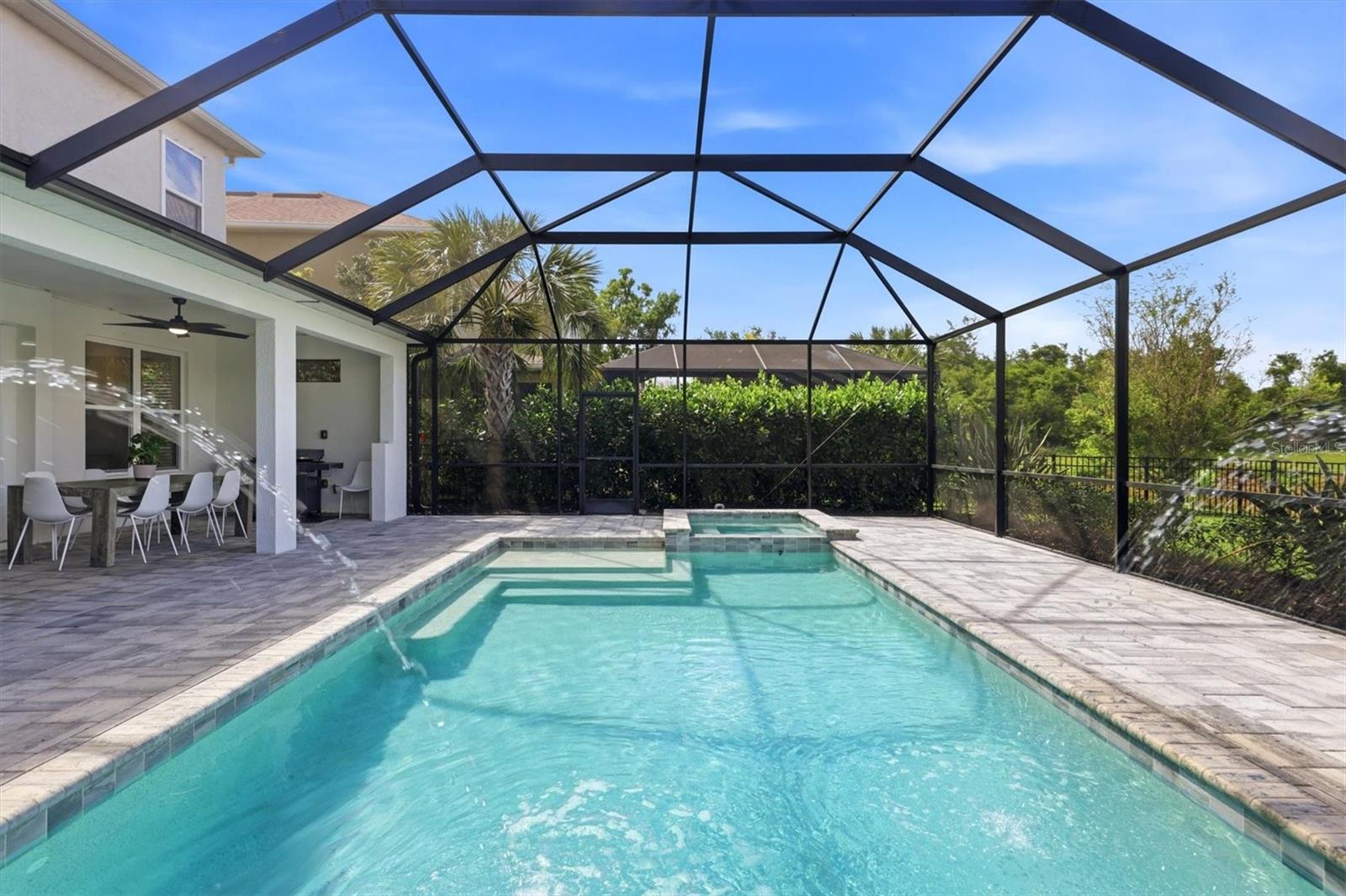 ARBOR LAKES ON PALMER RANCH - Residential