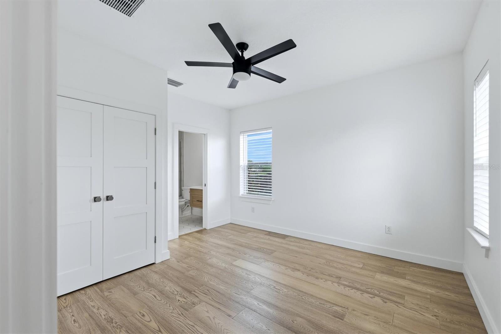 ARBOR LAKES ON PALMER RANCH - Residential