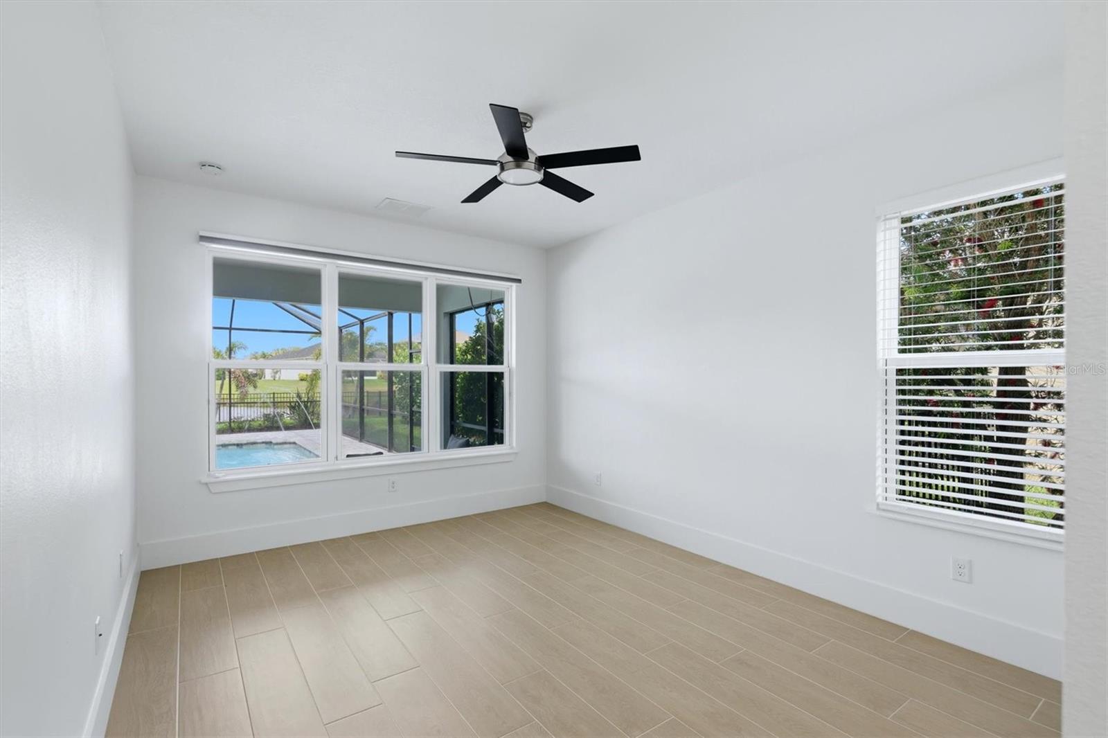 ARBOR LAKES ON PALMER RANCH - Residential