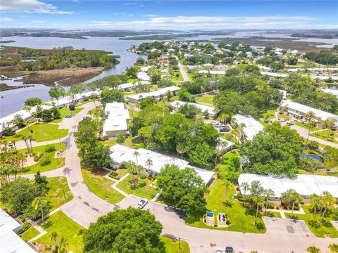 A home in CRYSTAL RIVER