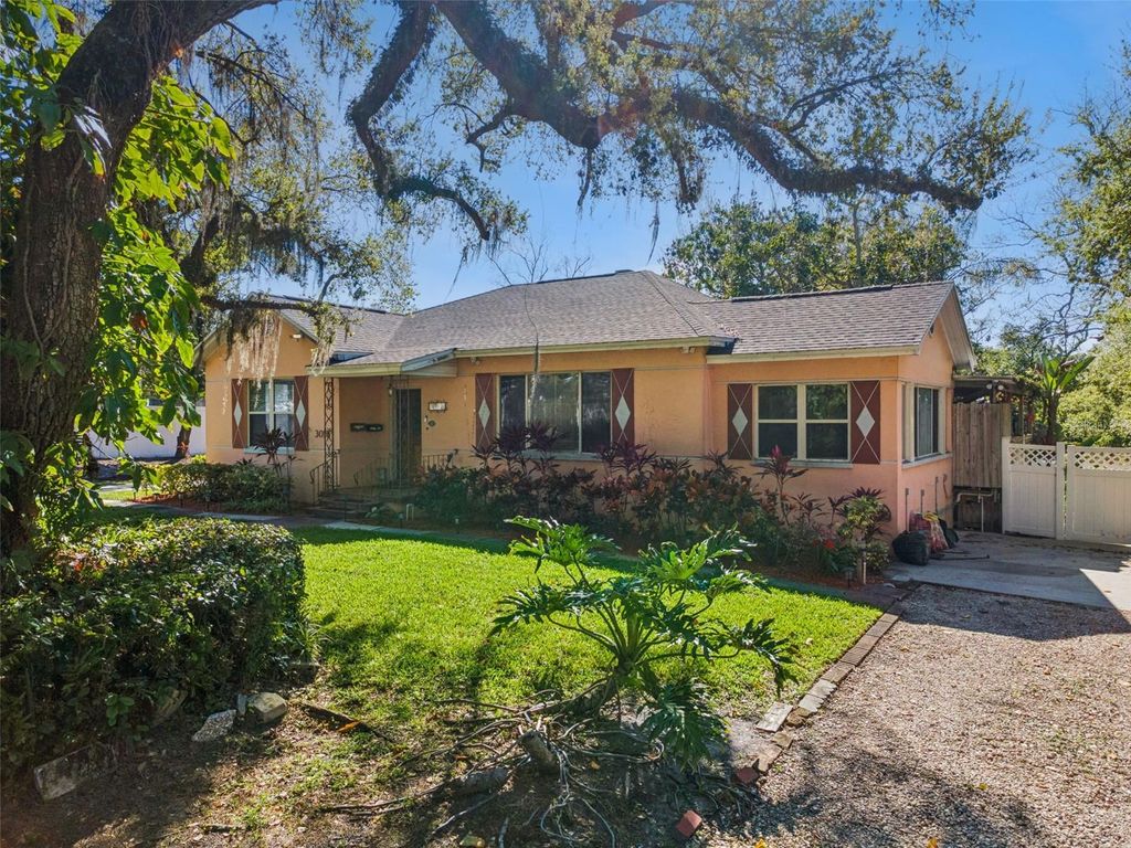 Photo of 3016 N Albany Avenue, Tampa, FL 33607 (MLS # O6370026)