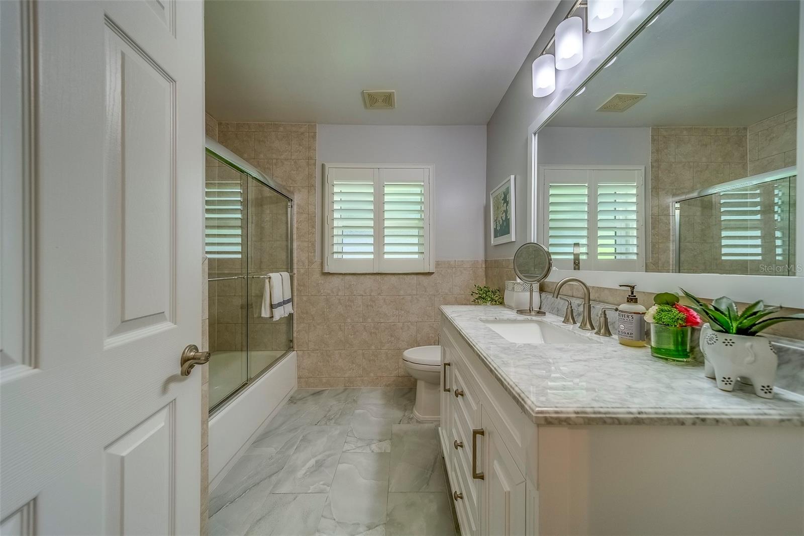 ACREAGE - Residential Lease