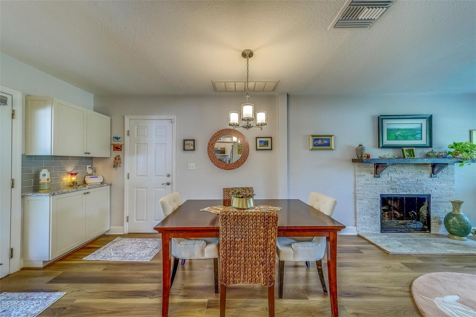 ACREAGE - Residential Lease