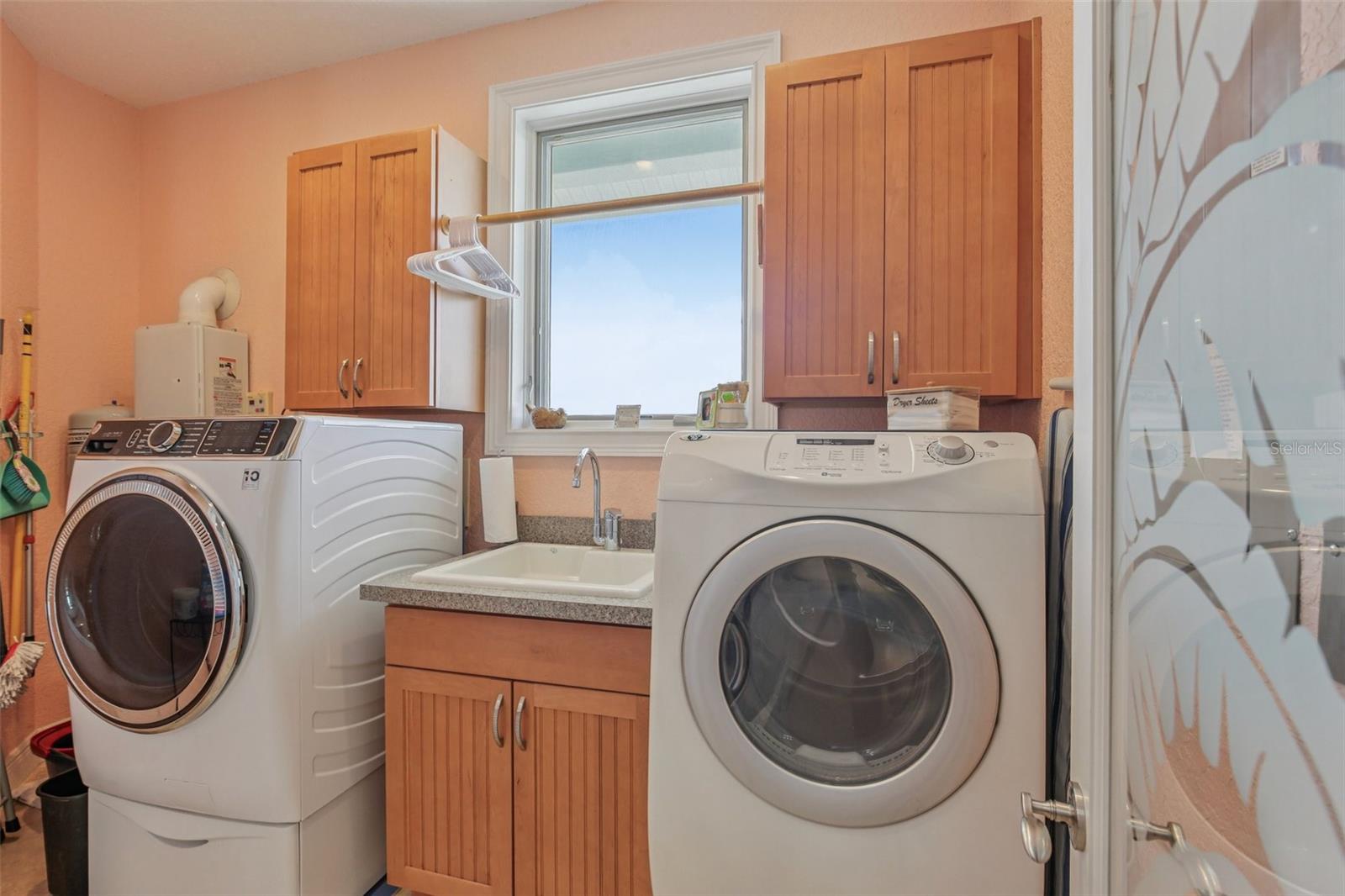 FLOR A MAR SEC 13G - Residential