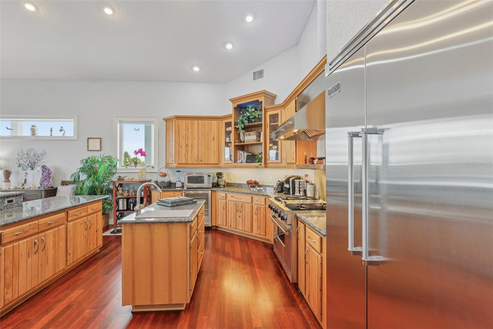 FLOR A MAR SEC 13G - Residential