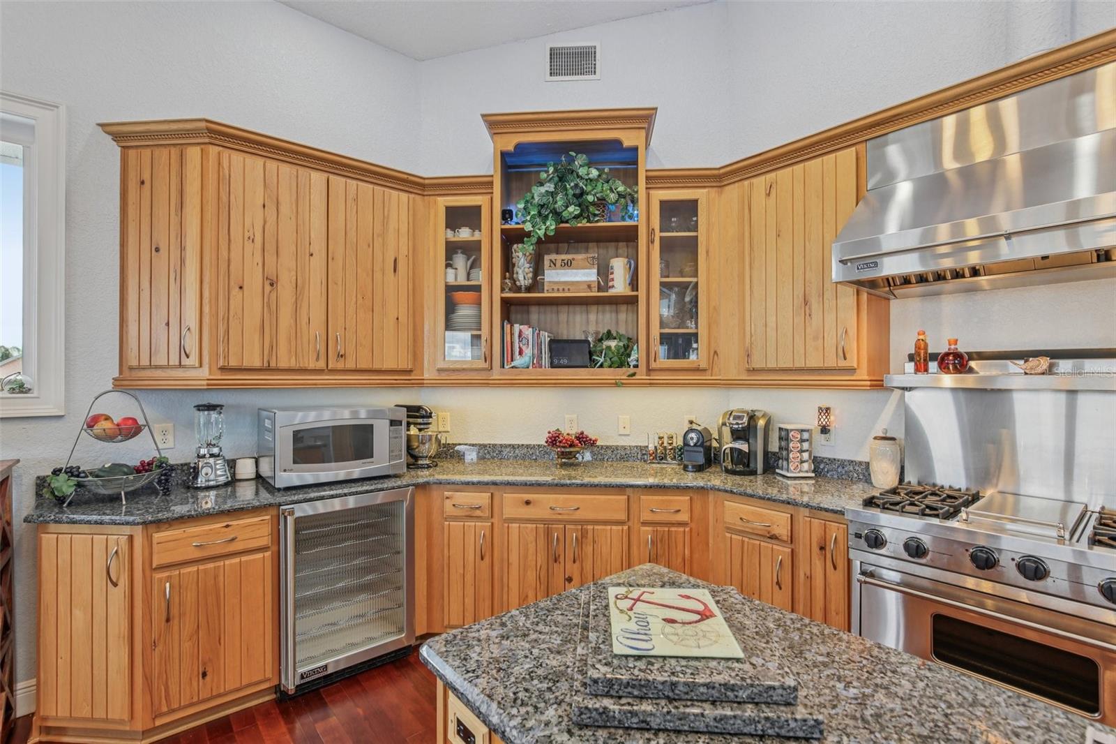 FLOR A MAR SEC 13G - Residential