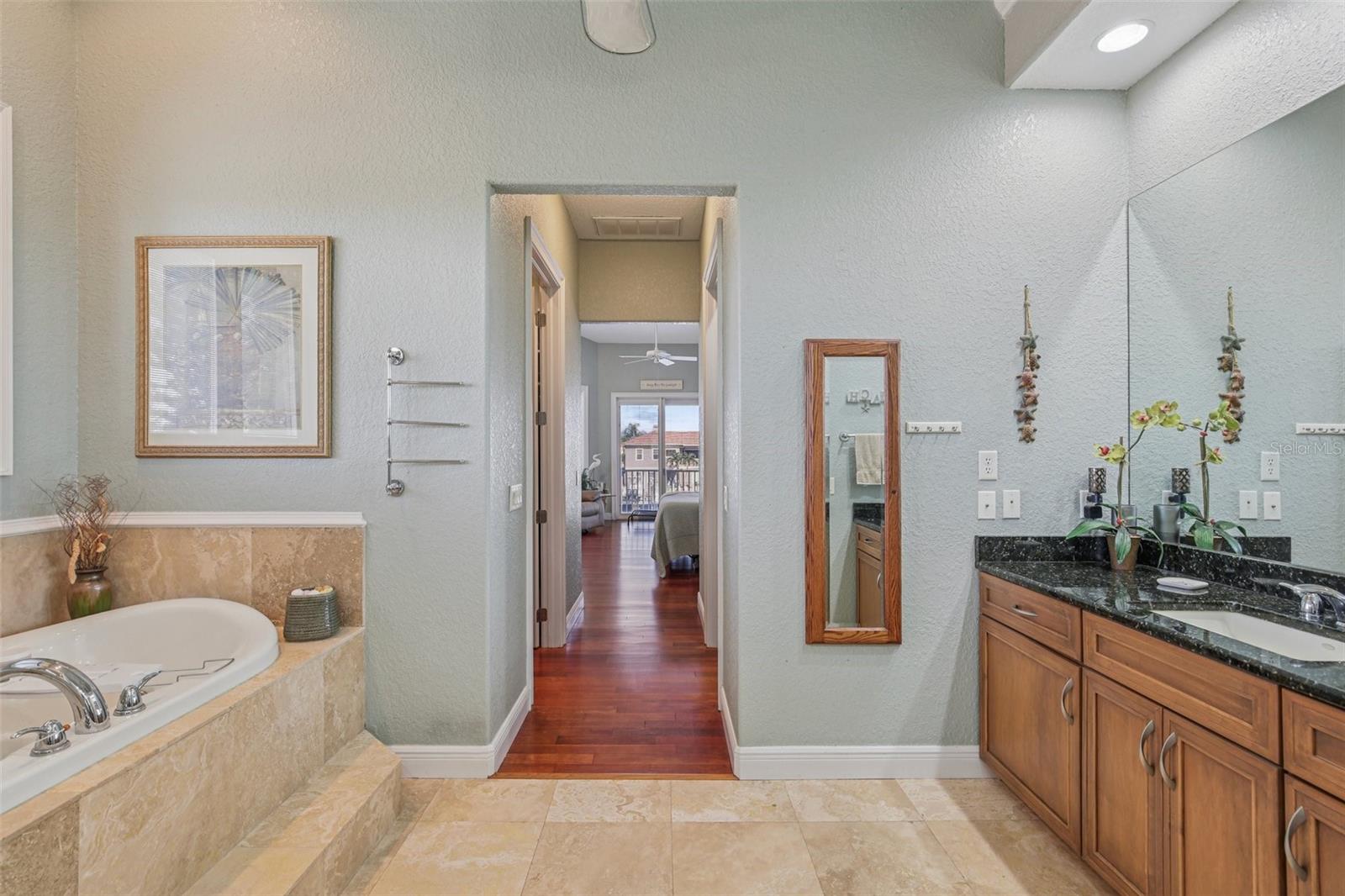 FLOR A MAR SEC 13G - Residential