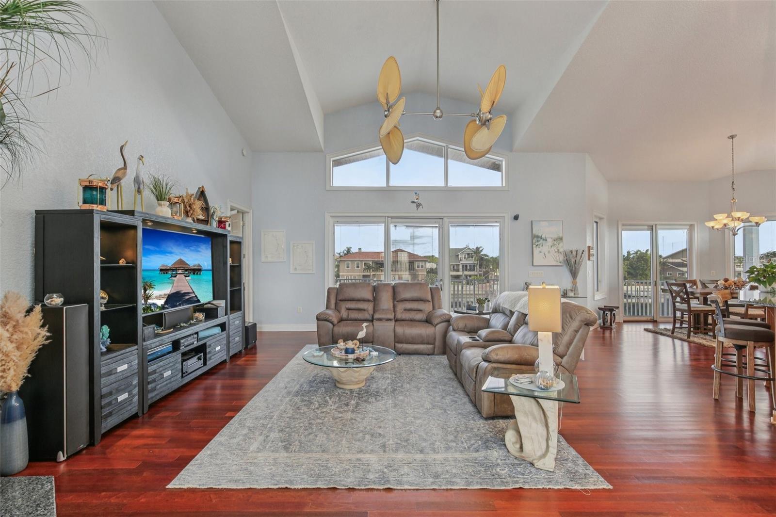 FLOR A MAR SEC 13G - Residential