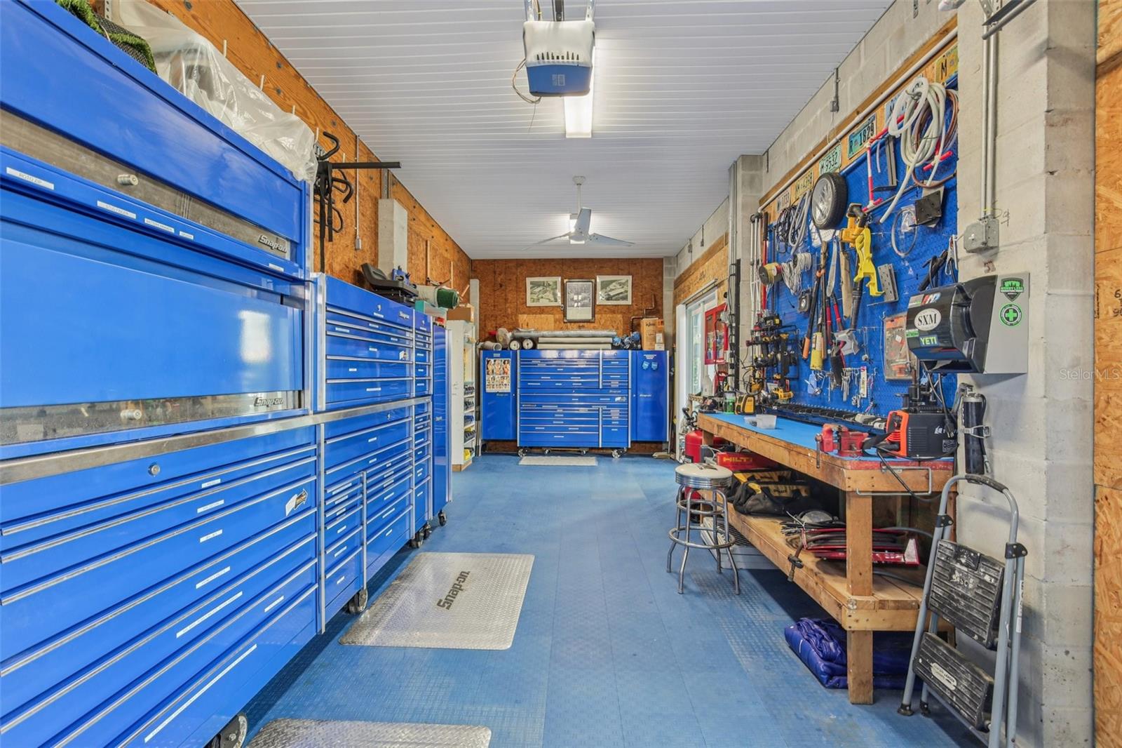 FLOR A MAR SEC 13G - Residential