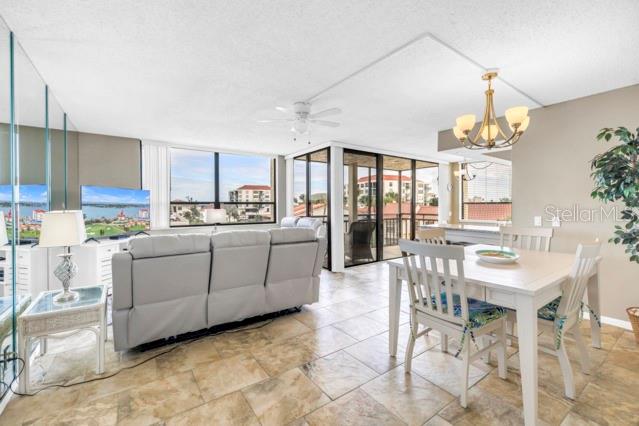 CASA DEL MAR CONDO V - Residential