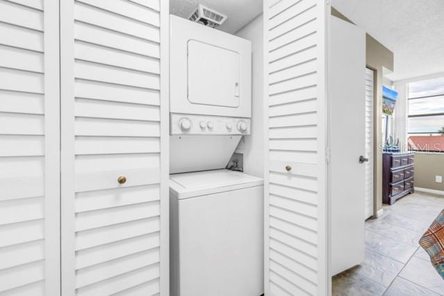 CASA DEL MAR CONDO V - Residential