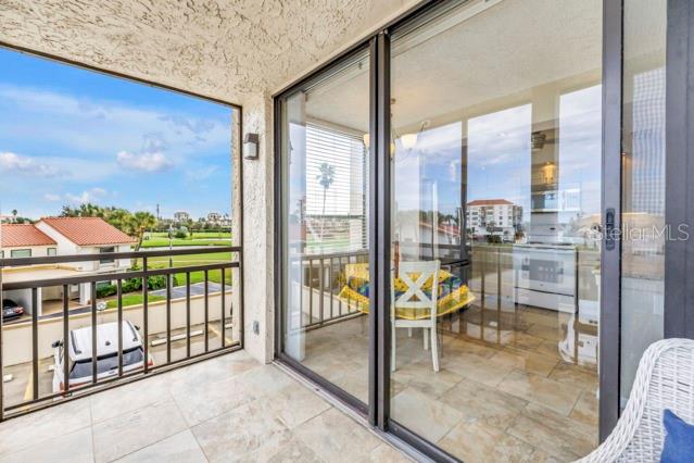CASA DEL MAR CONDO V - Residential