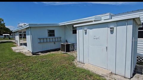 A home in TAVARES