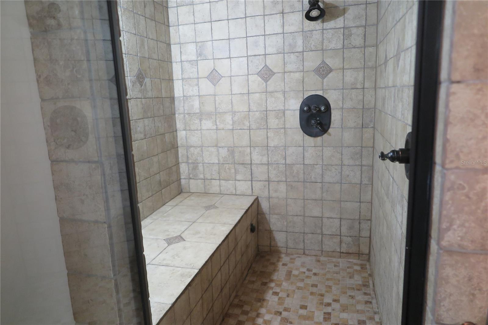 LAKE BUTLER - Residential