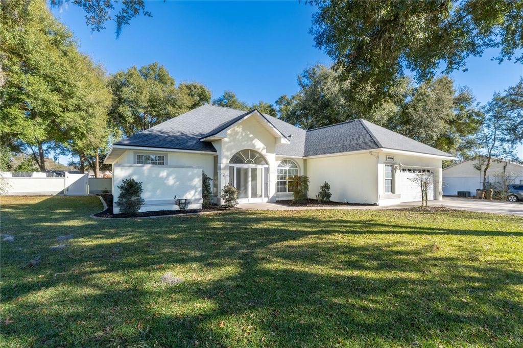 Photo of 36320 Piney Ridge Boulevard, Fruitland Park, FL 34731 (MLS # G5108106)