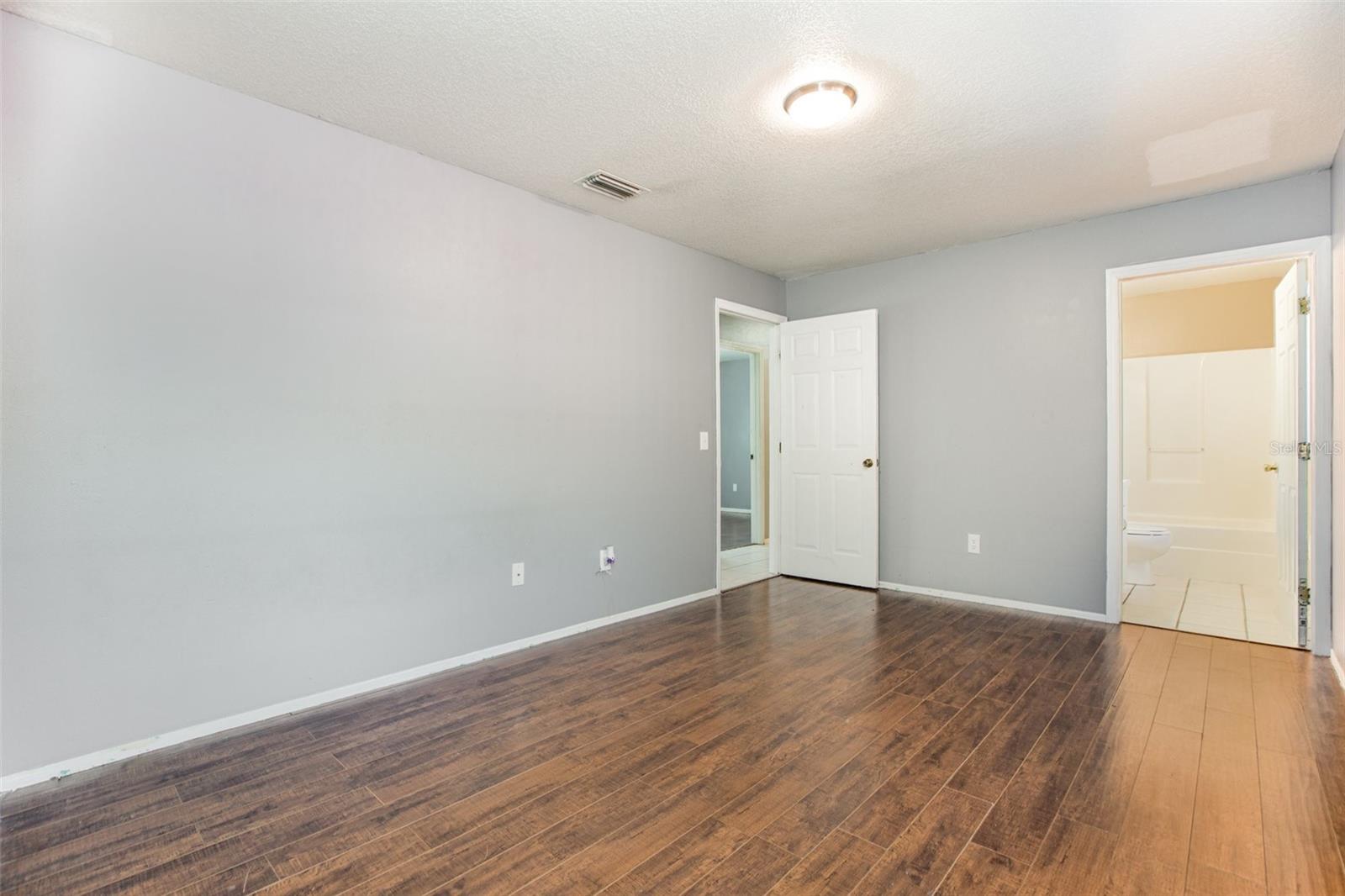VALENCIA GARDENS PH I - Residential