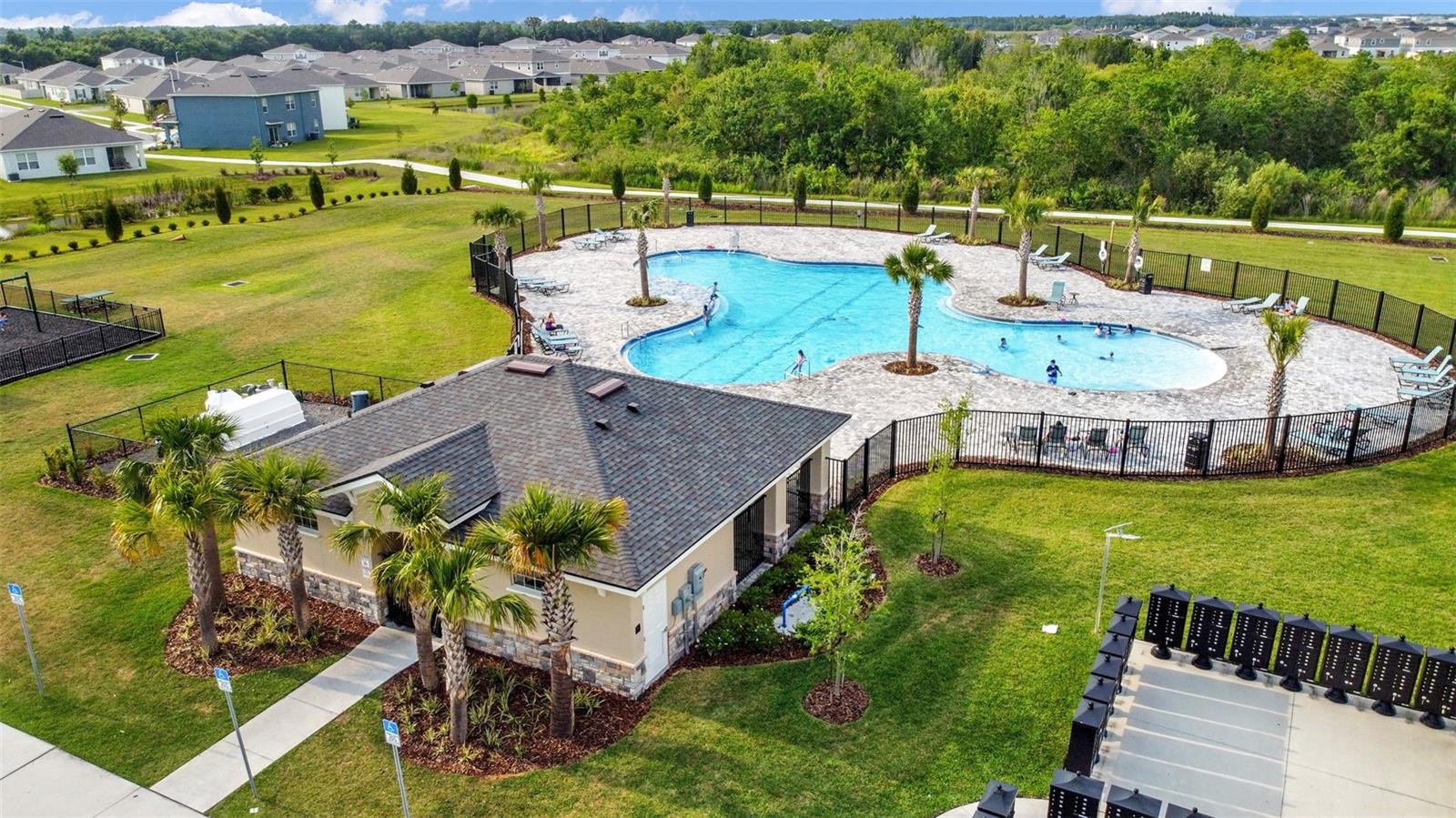 TOWNE PARK ESTATES - Residential