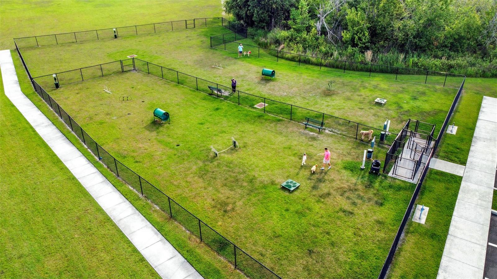 TOWNE PARK ESTATES - Residential