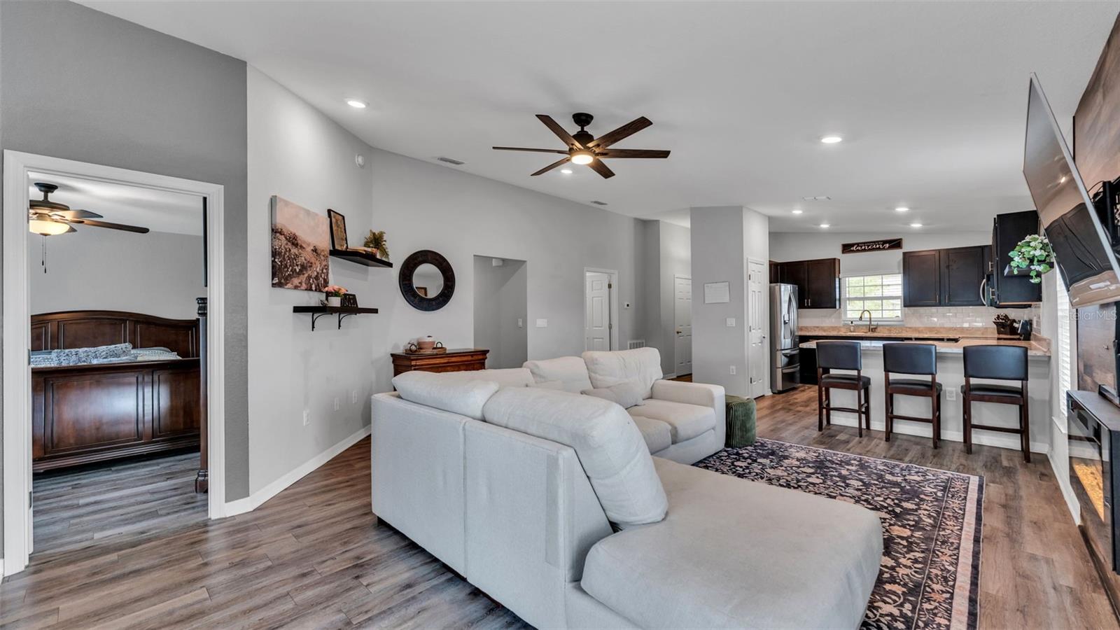 TOWNE PARK ESTATES - Residential