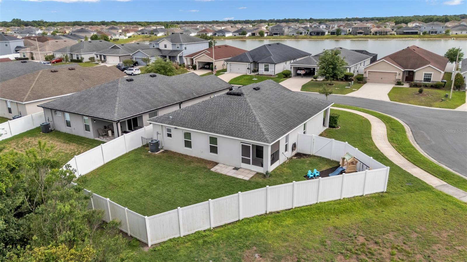 TOWNE PARK ESTATES - Residential