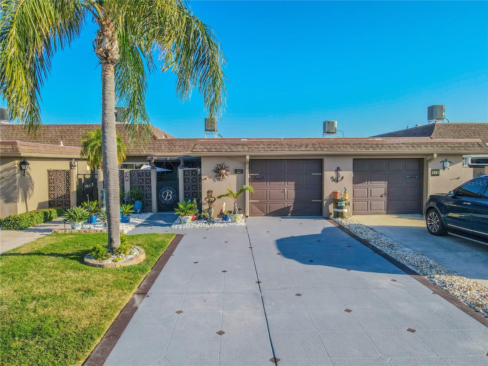 BOCA CIEGA POINT EAST - Residential