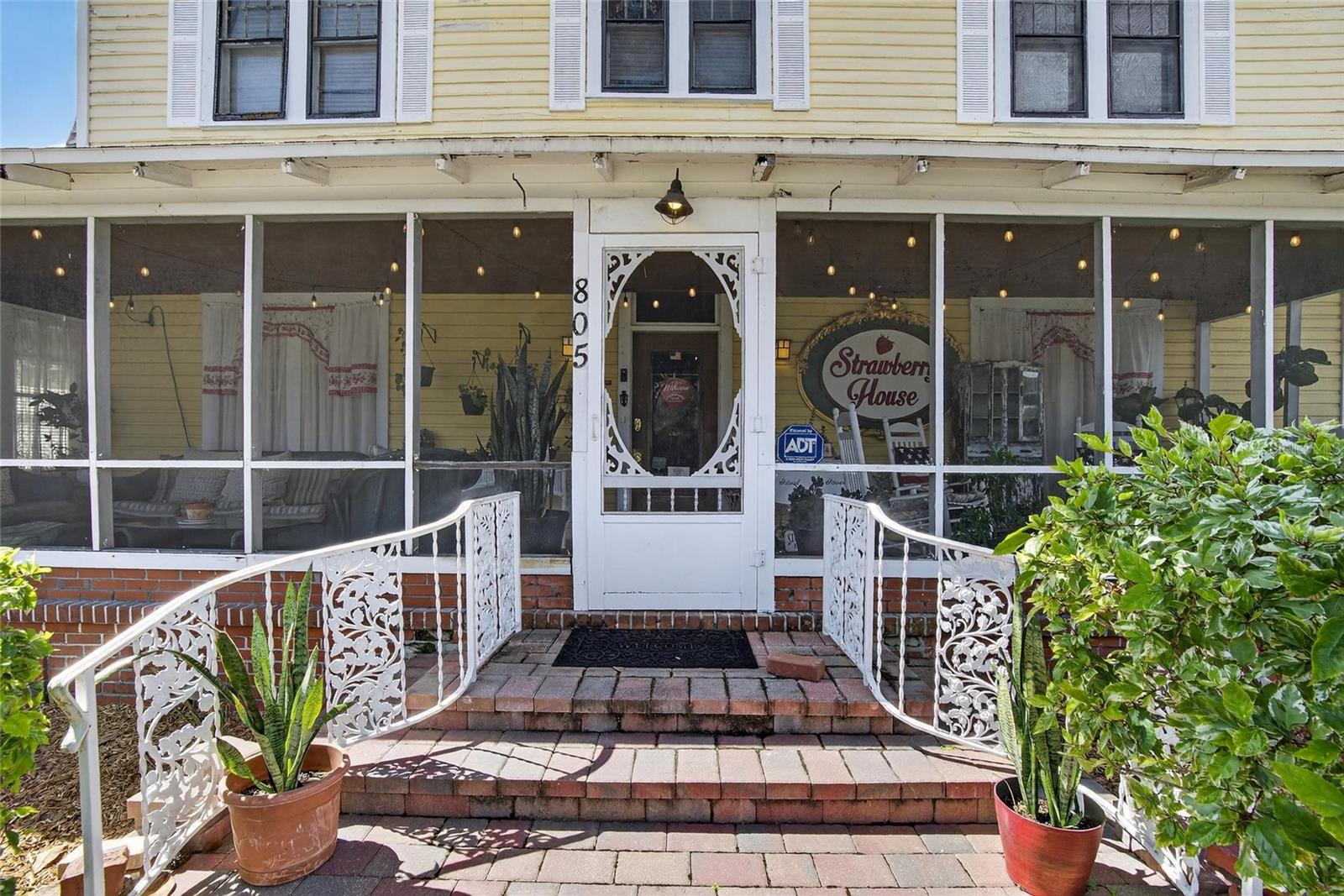 805 N WHEELER STREET