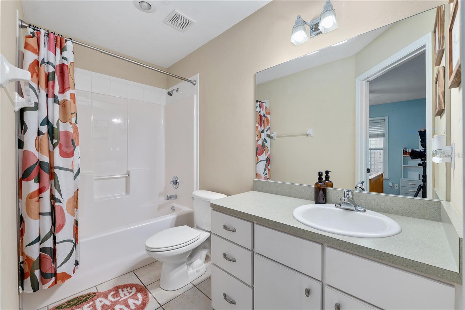 VILLAS AT COUNTRY WAY - Residential