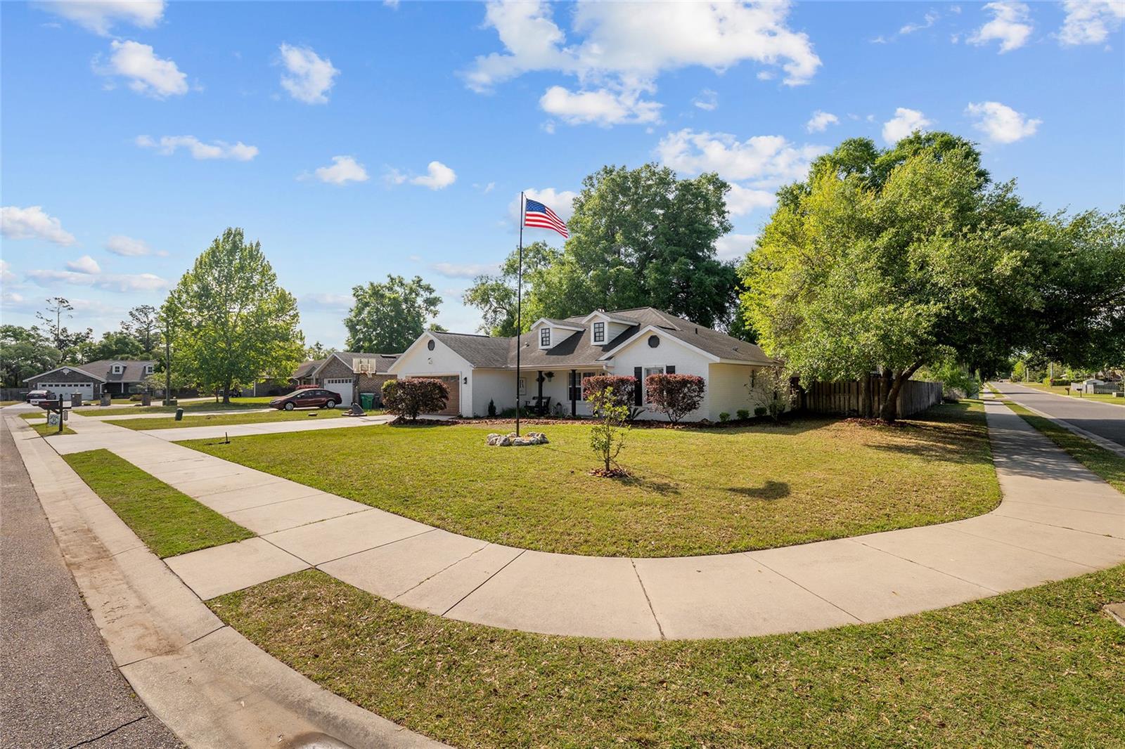 VILLAS AT COUNTRY WAY - Residential