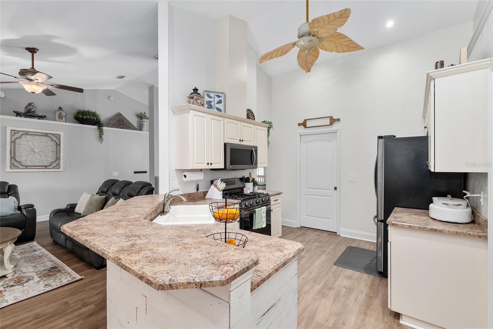 VILLAS AT COUNTRY WAY - Residential