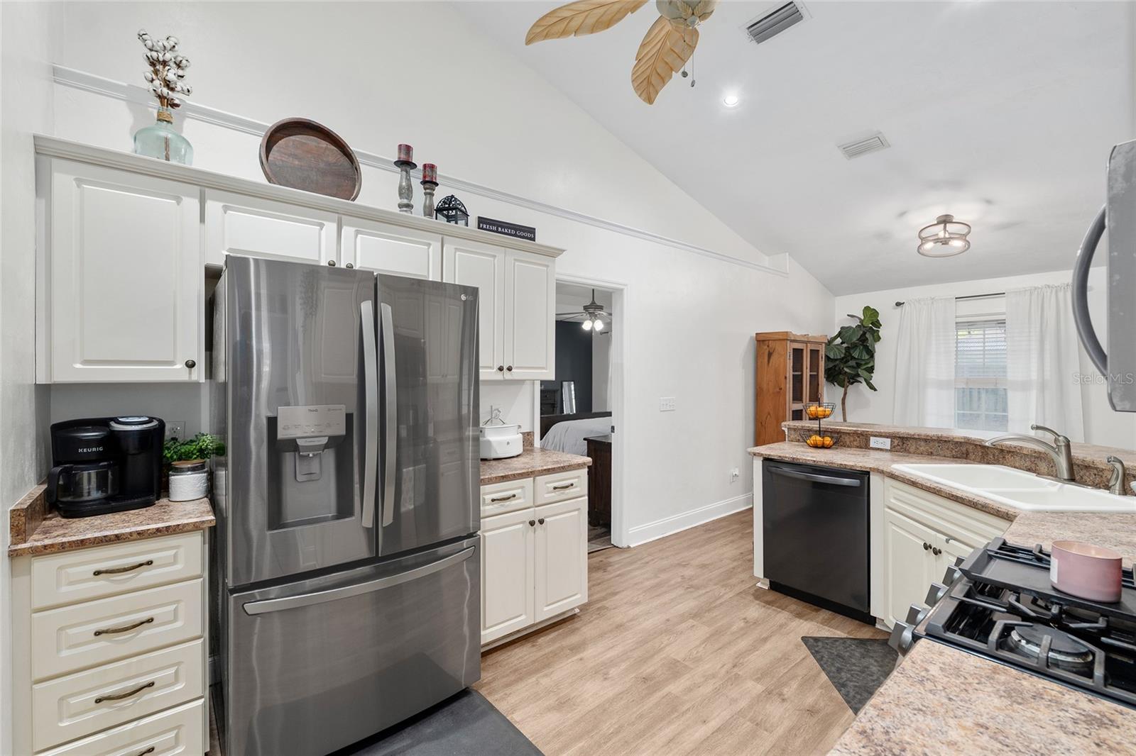 VILLAS AT COUNTRY WAY - Residential