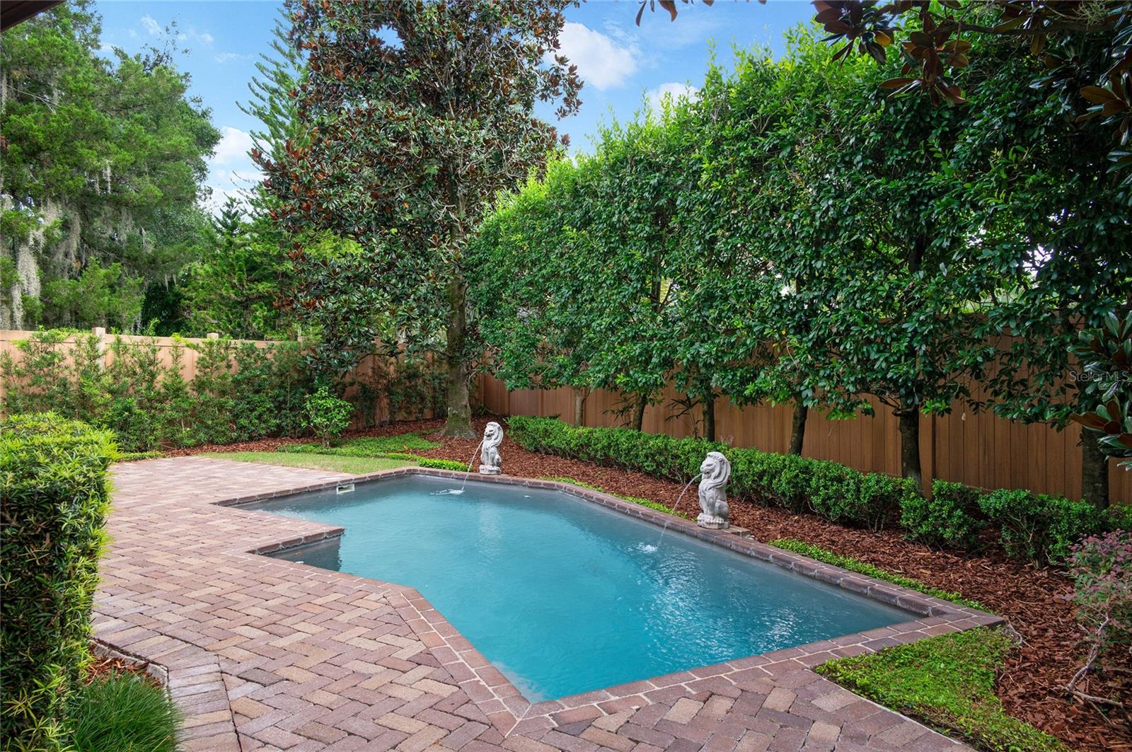 LAKE KNOWLES TERRACE - Residential