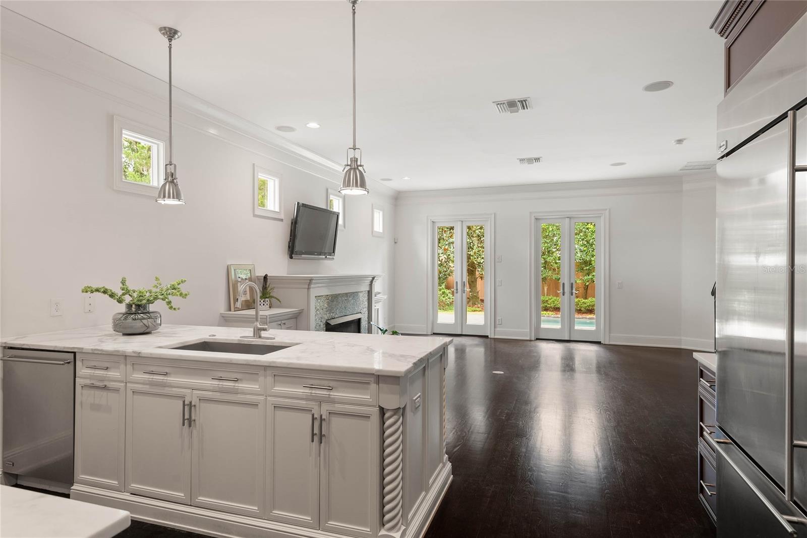 LAKE KNOWLES TERRACE - Residential