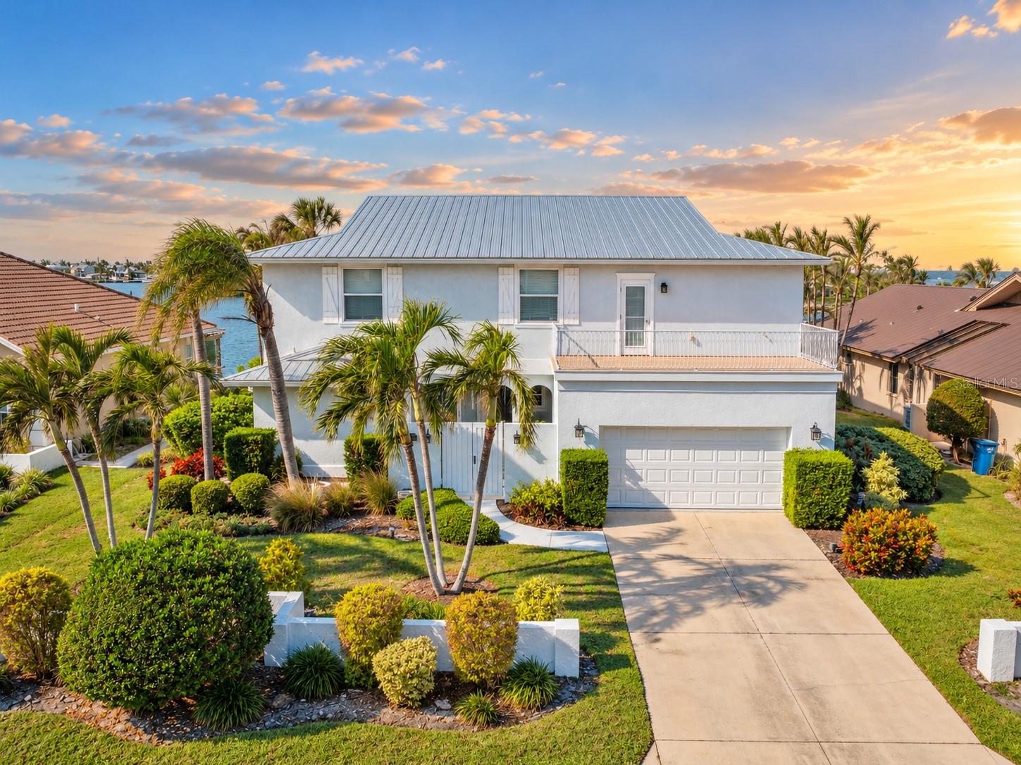 727 KEY ROYALE DRIVE