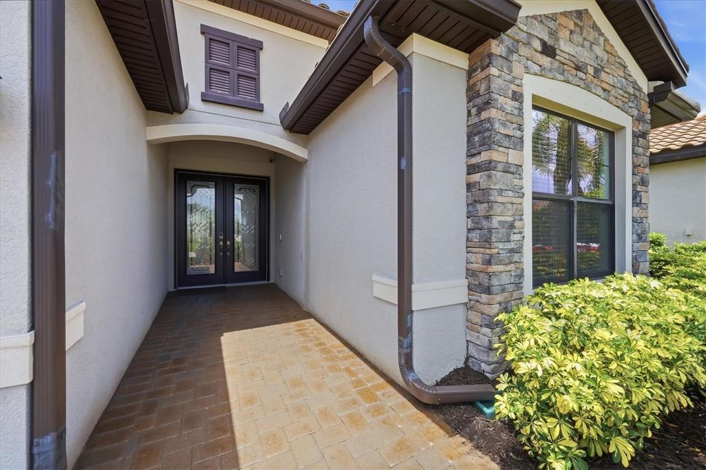 Photo of 538 Fire Bush Court, Bradenton, FL 34212 (MLS # A4694720)