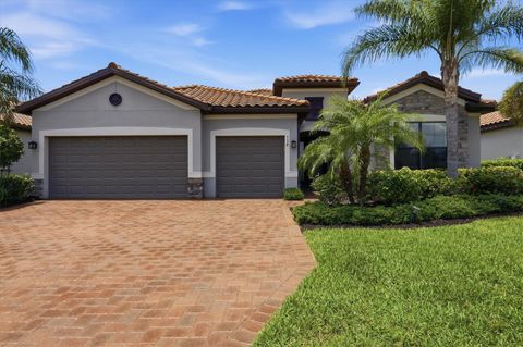 Photo of 538 Fire Bush Court, Bradenton, FL 34212 (MLS # A4694720)
