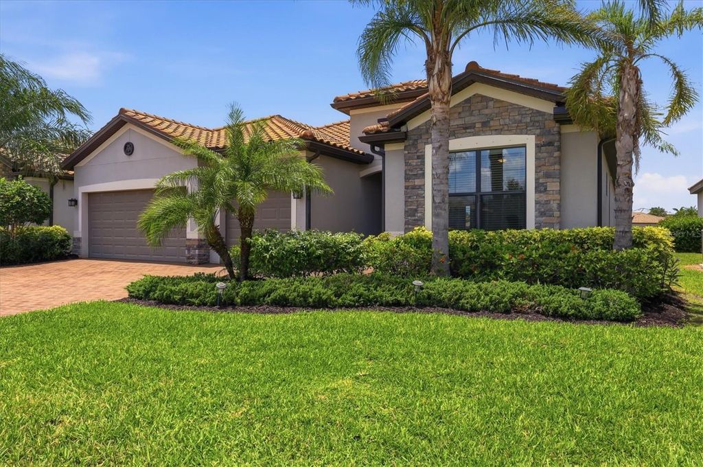 Photo of 538 Fire Bush Court, Bradenton, FL 34212 (MLS # A4694720)