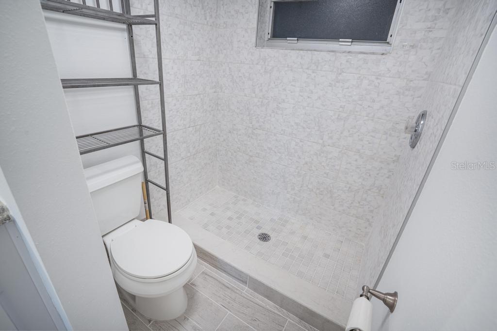 LOUGH ERNE SEC 1 CONDO - Residential