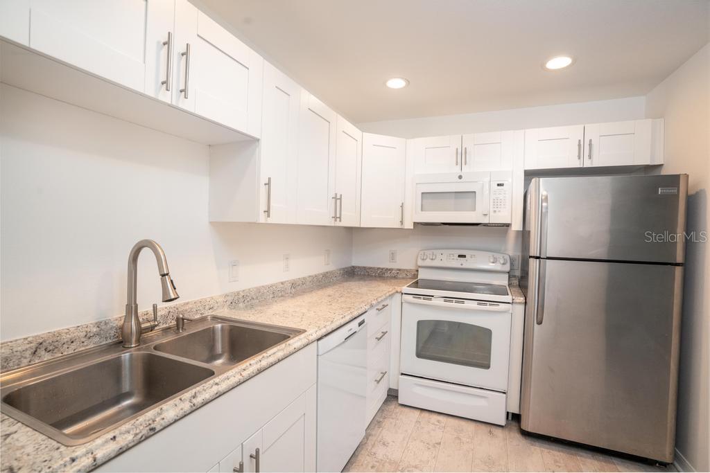 LOUGH ERNE SEC 1 CONDO - Residential