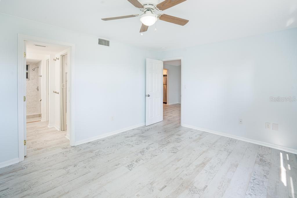 LOUGH ERNE SEC 1 CONDO - Residential