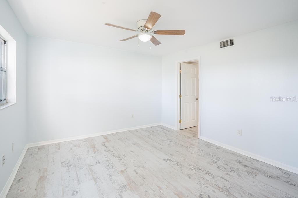 LOUGH ERNE SEC 1 CONDO - Residential