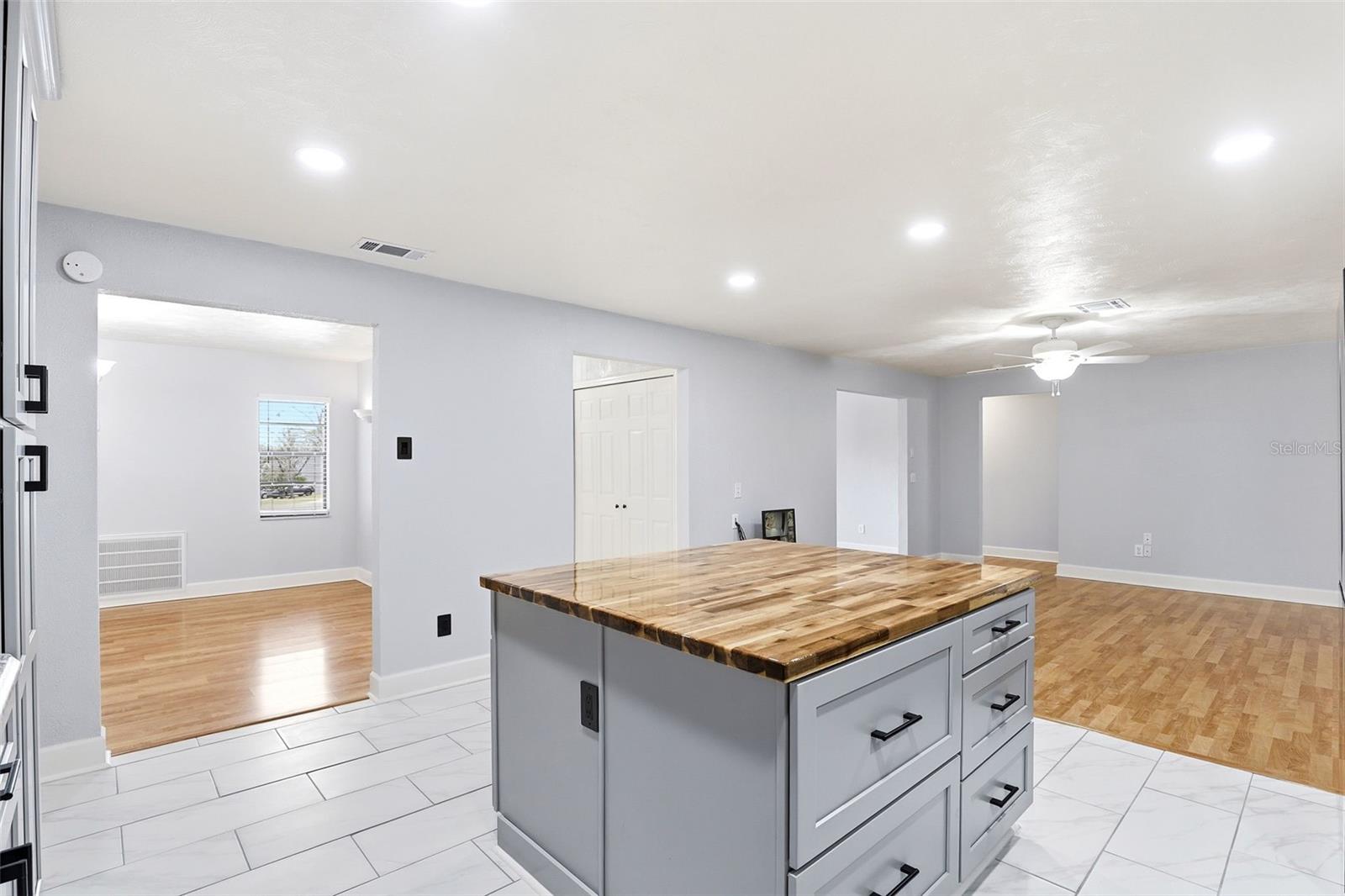 LAKE MC COY OAKS - Residential