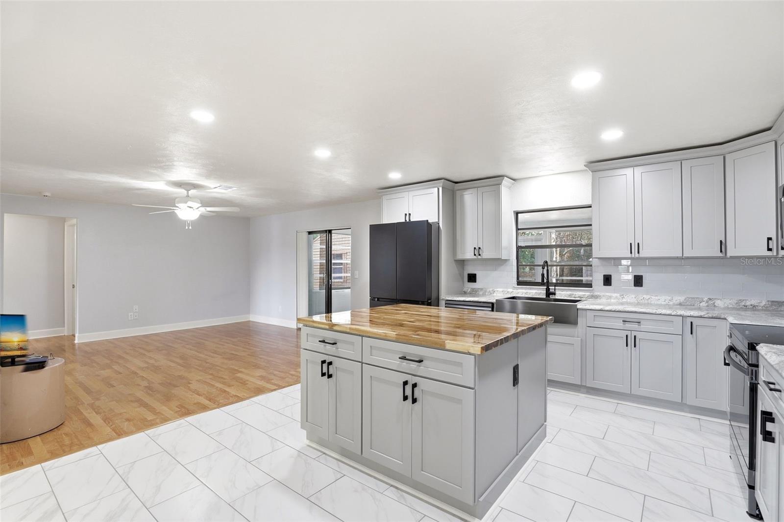 LAKE MC COY OAKS - Residential