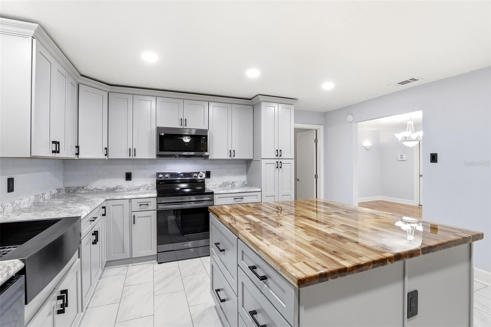 LAKE MC COY OAKS - Residential