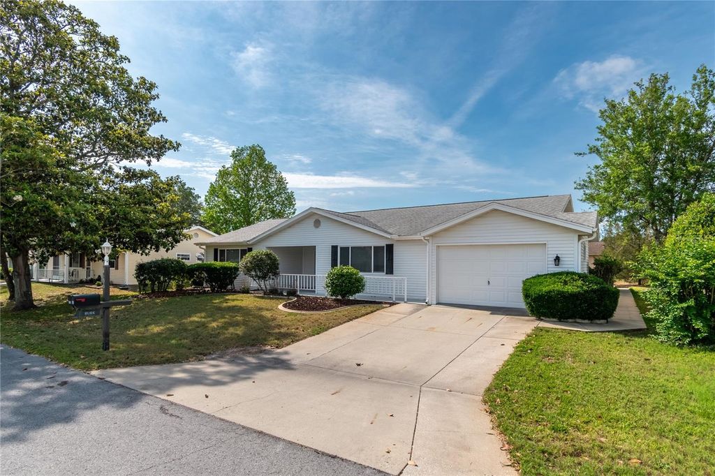 Photo of 8156 SW 108th Lane Road, Ocala, FL 34481 (MLS # OM723701)