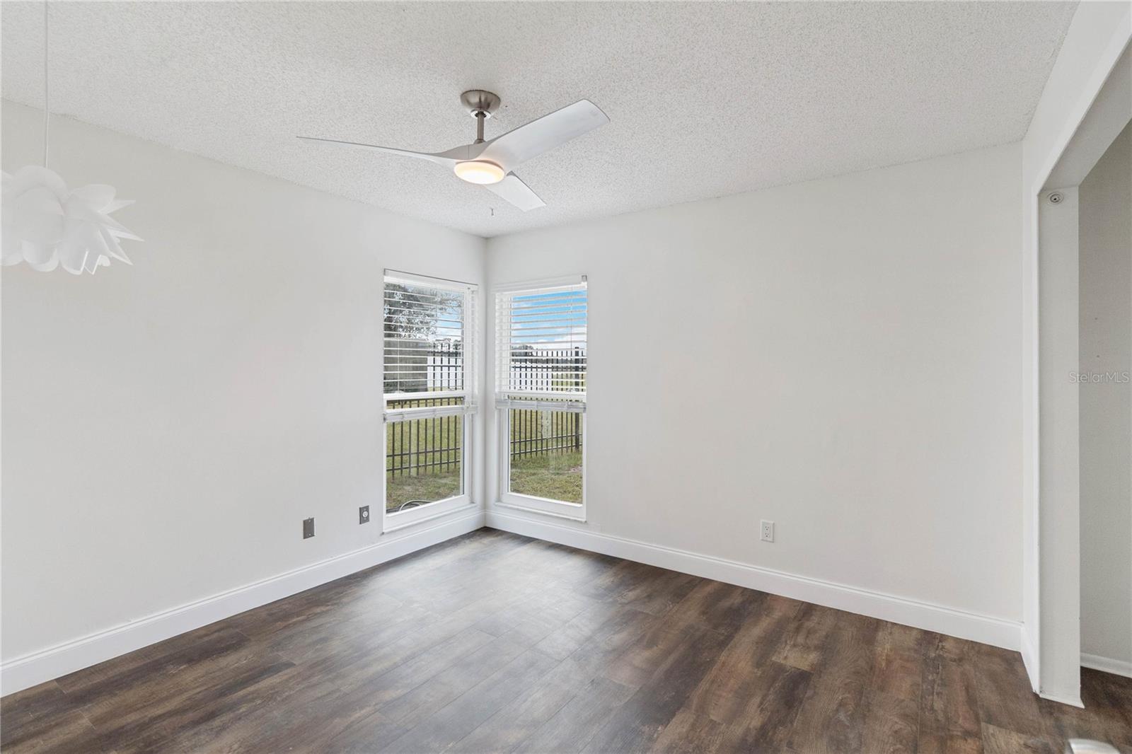 STERLING PARK UNIT 04 - Residential