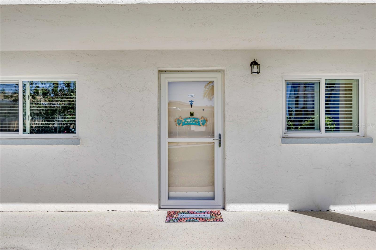 708 TAMIAMI TRAIL S 103
