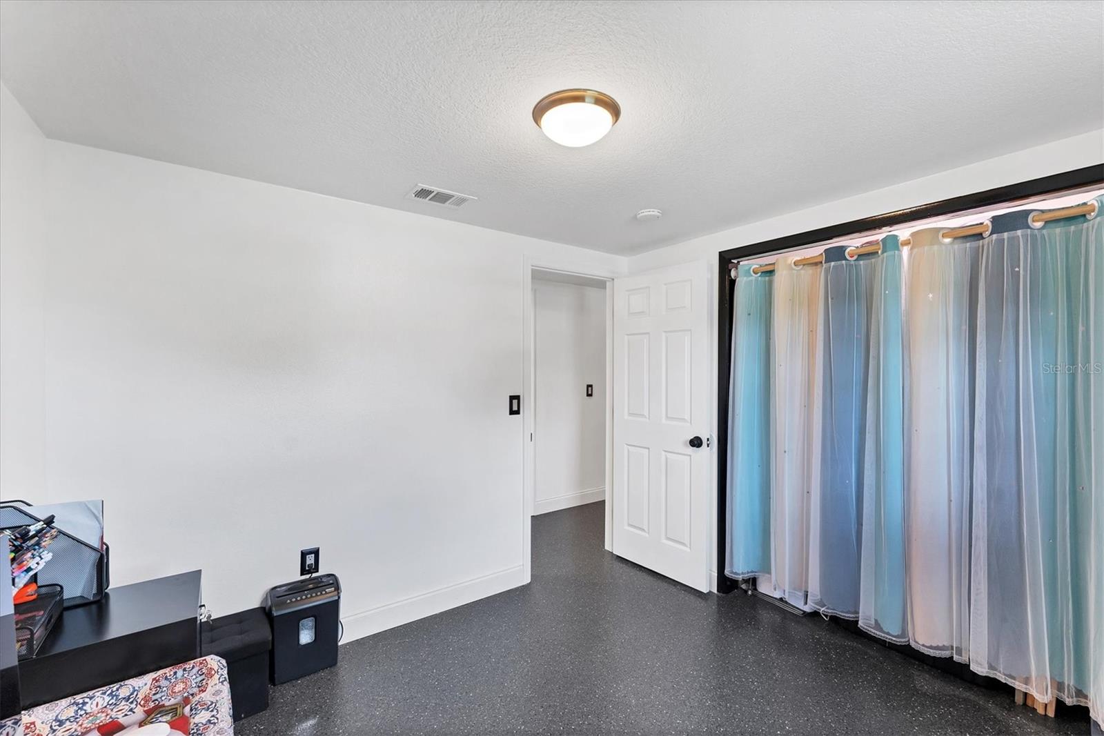LONGLAKE ESTATES - Residential