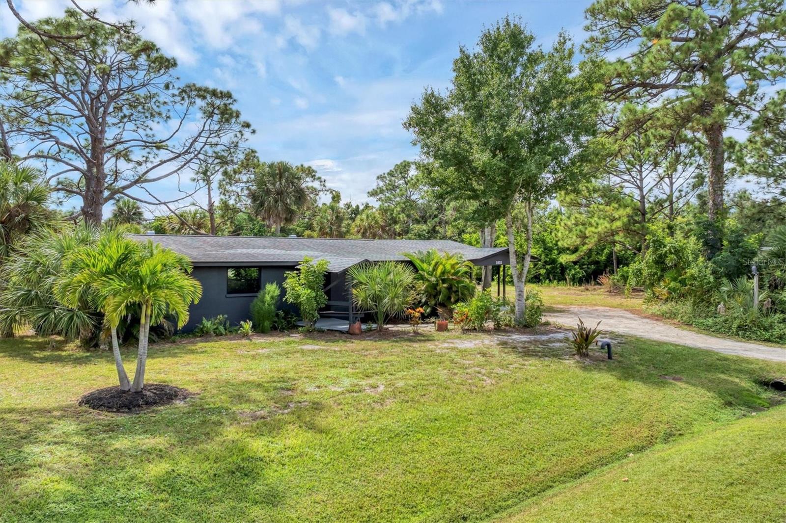 LONGLAKE ESTATES - Residential