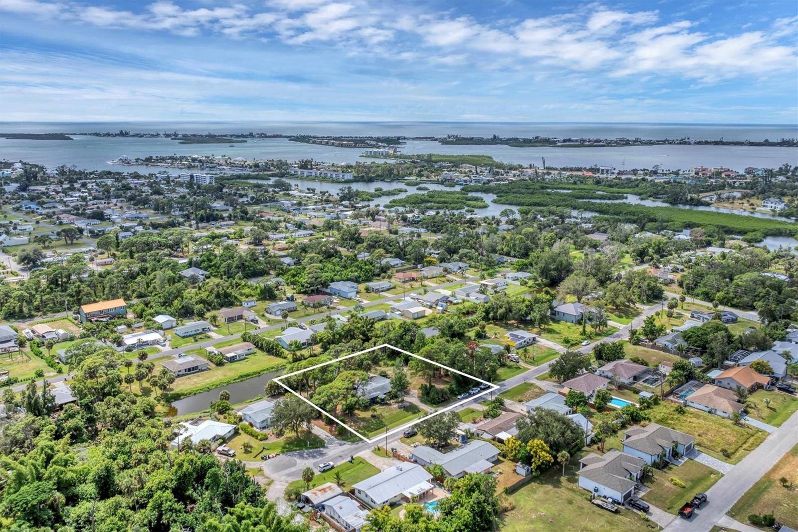 LONGLAKE ESTATES - Residential